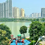 Great Amenities, Convenient Location Luxury 2 Bedroom Apt