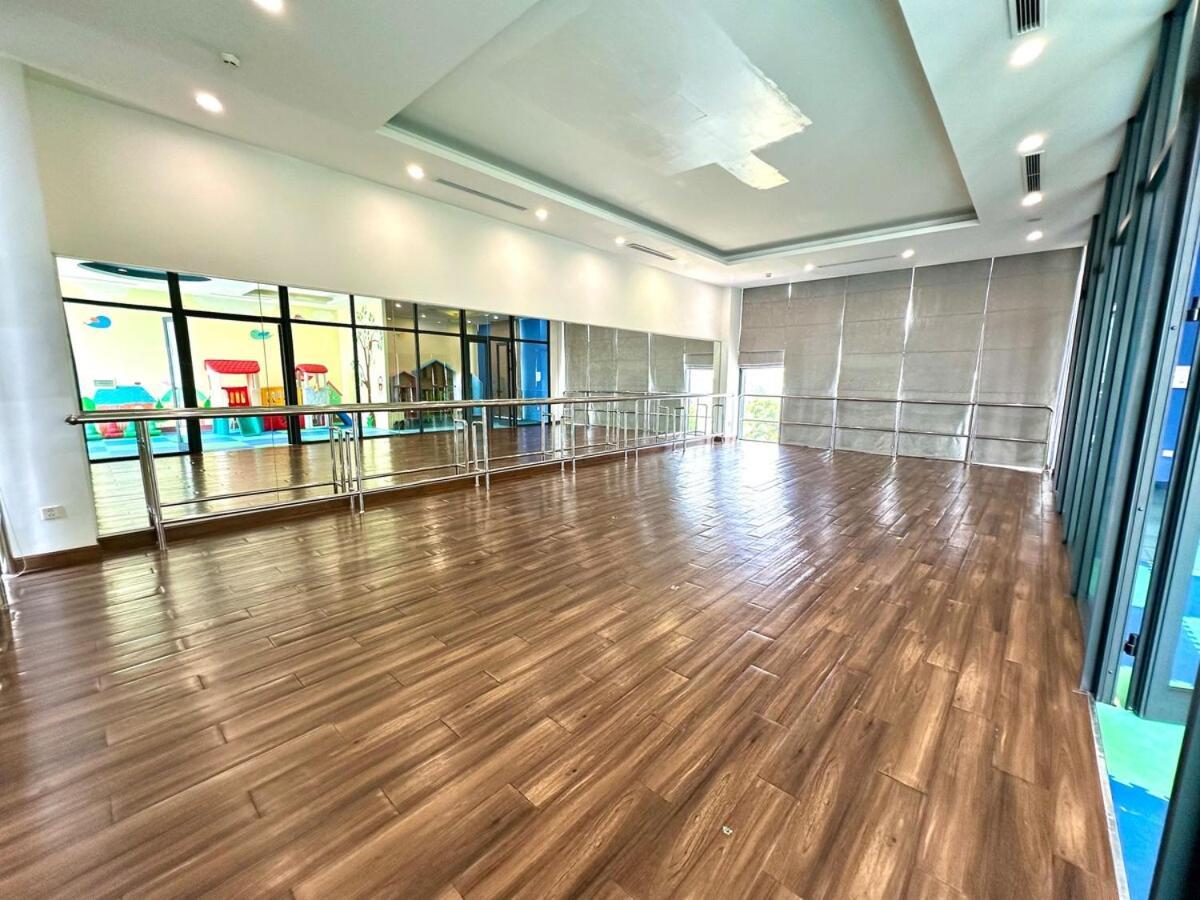 Căn hộ Great Amenities, Convenient Location Luxury 2 Bedroom Hà Nội
