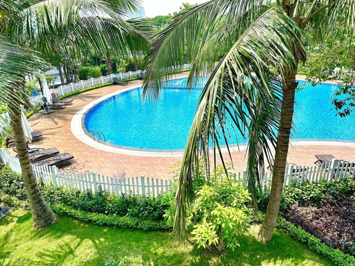 Great Amenities, Convenient Location Luxury 2 Bedroom * Hà Nội